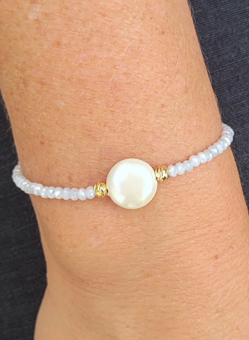 Alwan Crystal Bracelet with a Majorca Style Pearl - Image 3