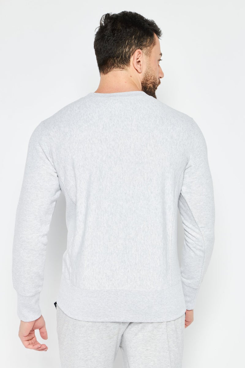 Champion سويت شيرت رياضي للرجال بأكمام طويلة وقبة دائرية، رمادي - Image 4