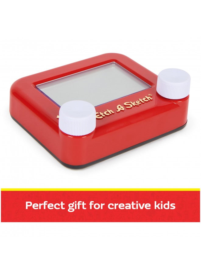 Etch A Sketch إيتش أ سكتش جيب، 76% بلاستيك معاد تدويره، شاشة سحرية أصلية، لعبة سفر للأطفال ذات تفكير مستدام، ألعاب رسم للأولاد والبنات من عمر 3 سنوات فما فوق - Image 3