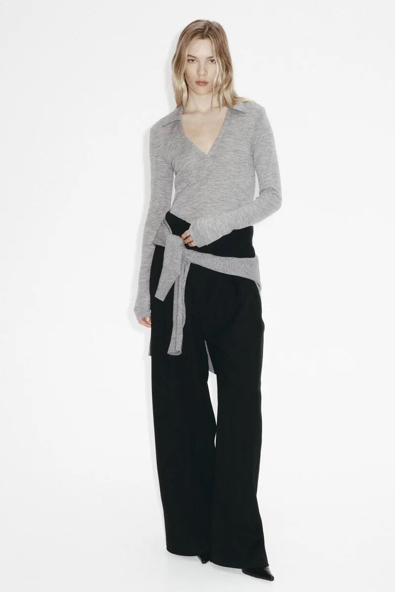 اتش اند ام بلوزة من الصوف والجيرسيه