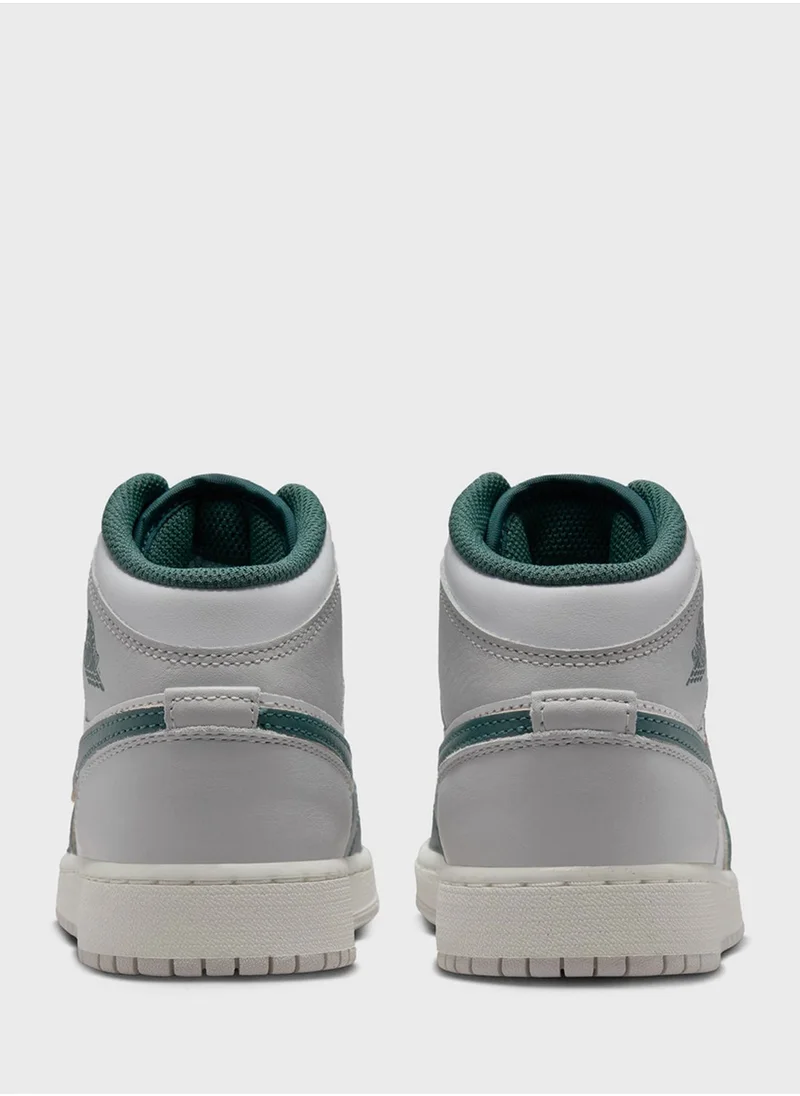 جوردن Youth Air Jordan 1 Mid Se Bg