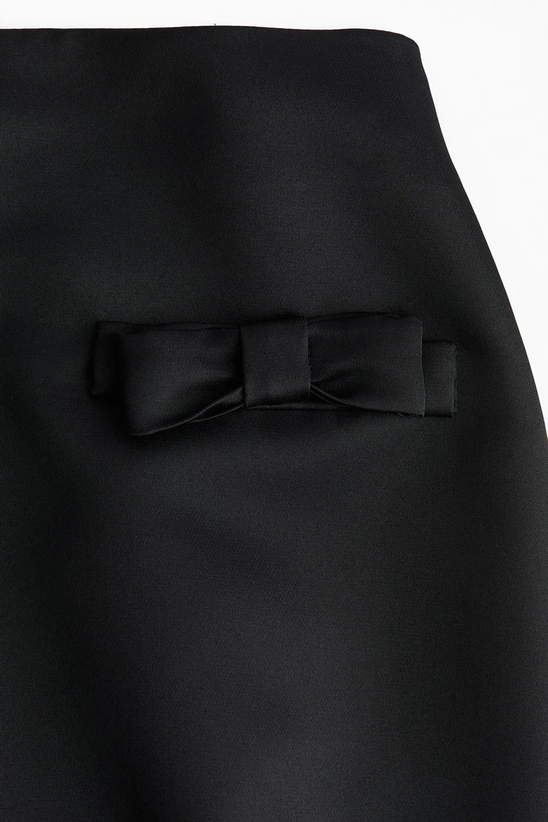 H&M Bow-Detail Satin Mini Skirt