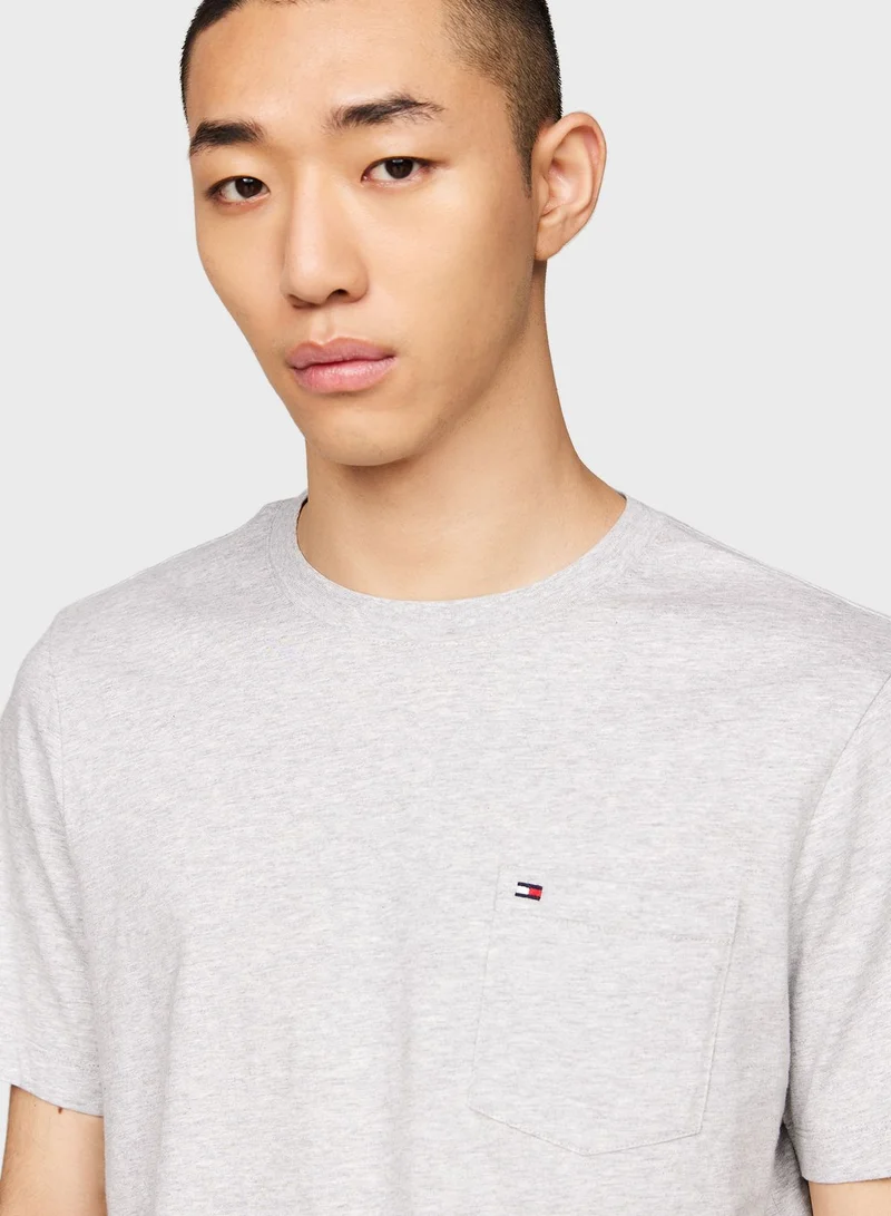 TOMMY HILFIGER Logo Crew Neck T-Shirt