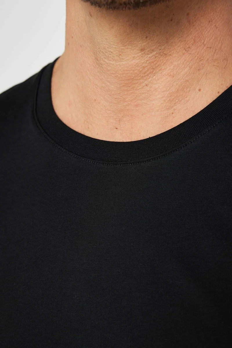 Tudors Men's Slim Fit Slim Cut Organic Cotton Soft Texture Basic Crew Neck T-Shirt