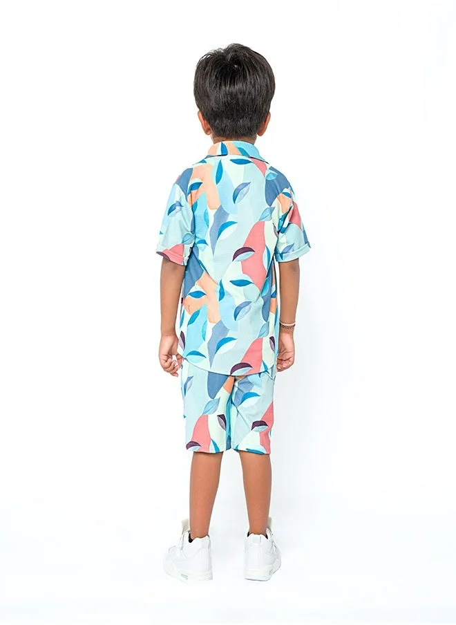 بيبي كلو Abstract pattern three-piece set for boys - shirt, t-shirt, shorts