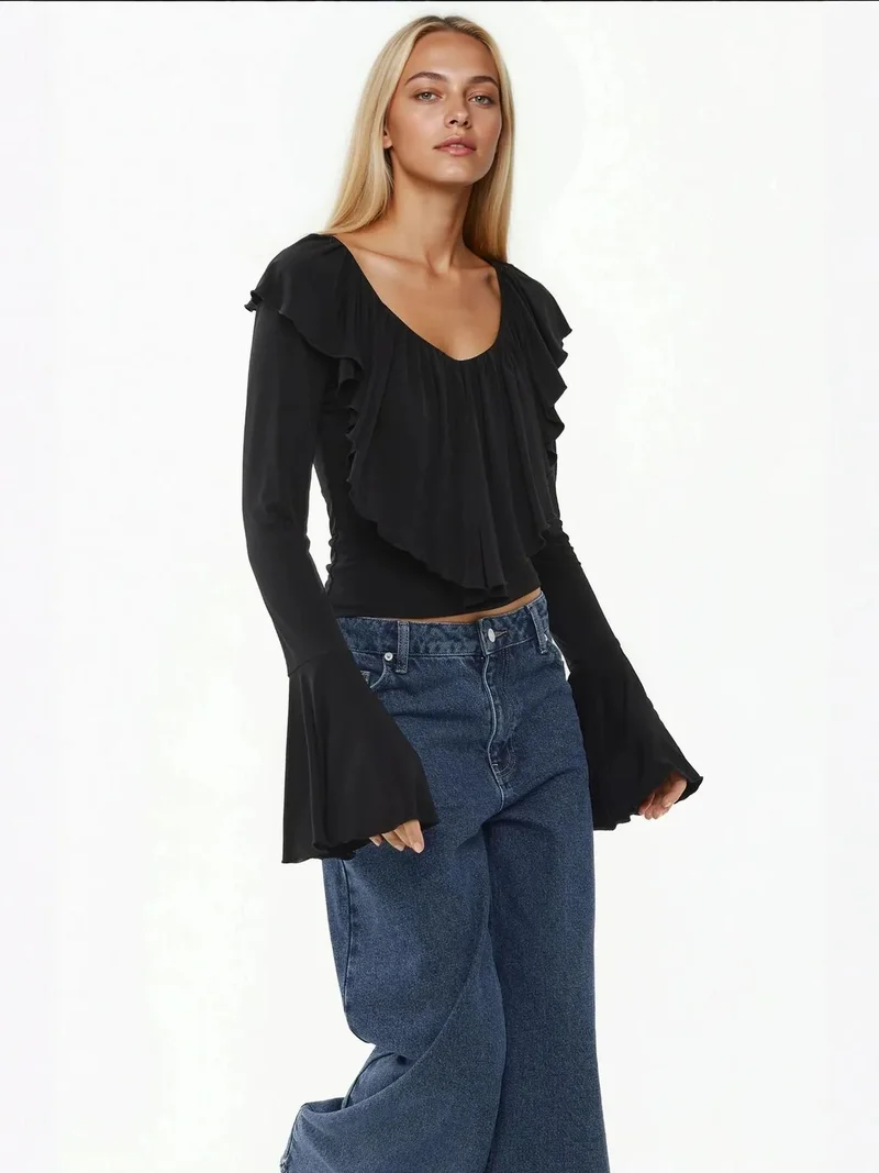 HICCUP Frilly V-Neck Elastic Knitted Blouse