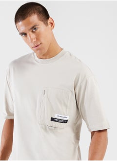 izzue Embroidery T-Shirt  - Image 3