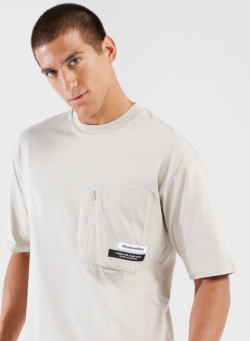 izzue Embroidery T-Shirt - Image 3