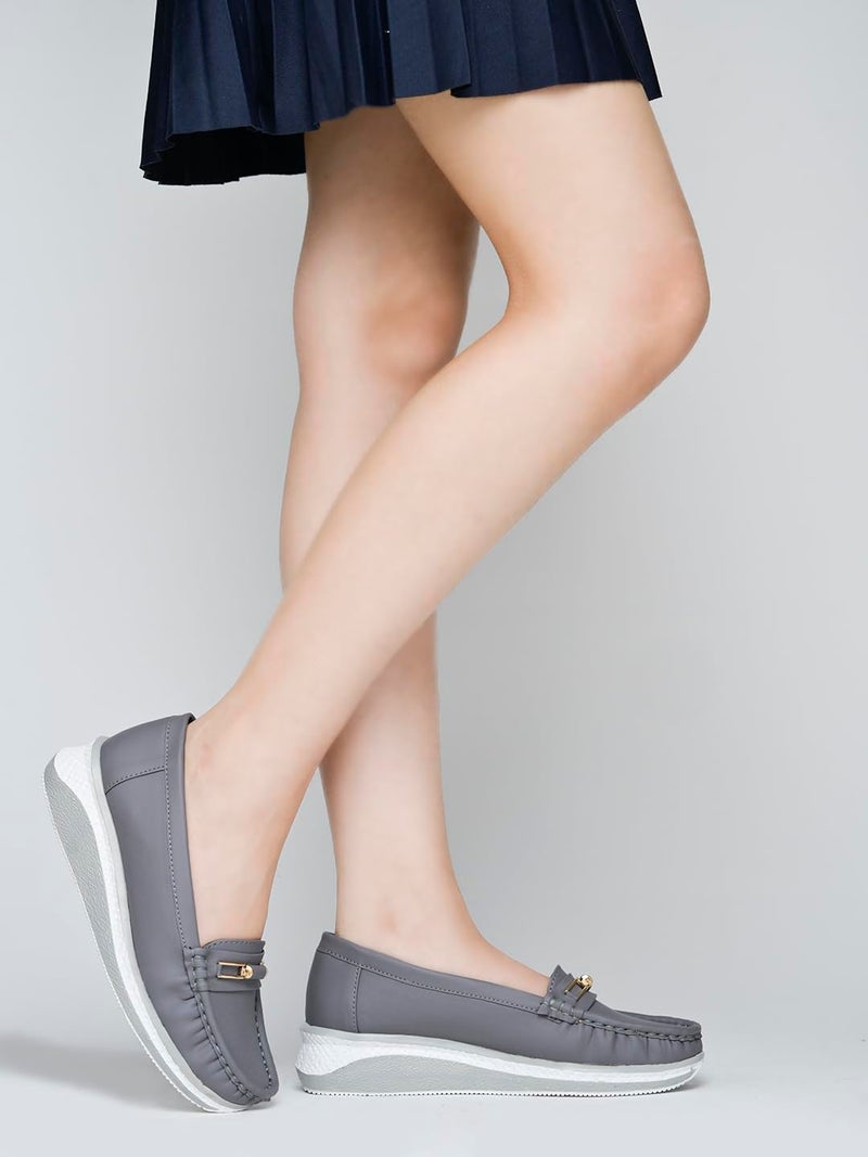 Shoetopia أحذية شوتوبيا بتفاصيل قوس علوية للنساء والفتيات - Image 3