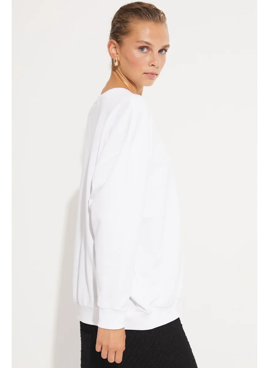 JUNE Crew Neck Oversize Sweatshirt