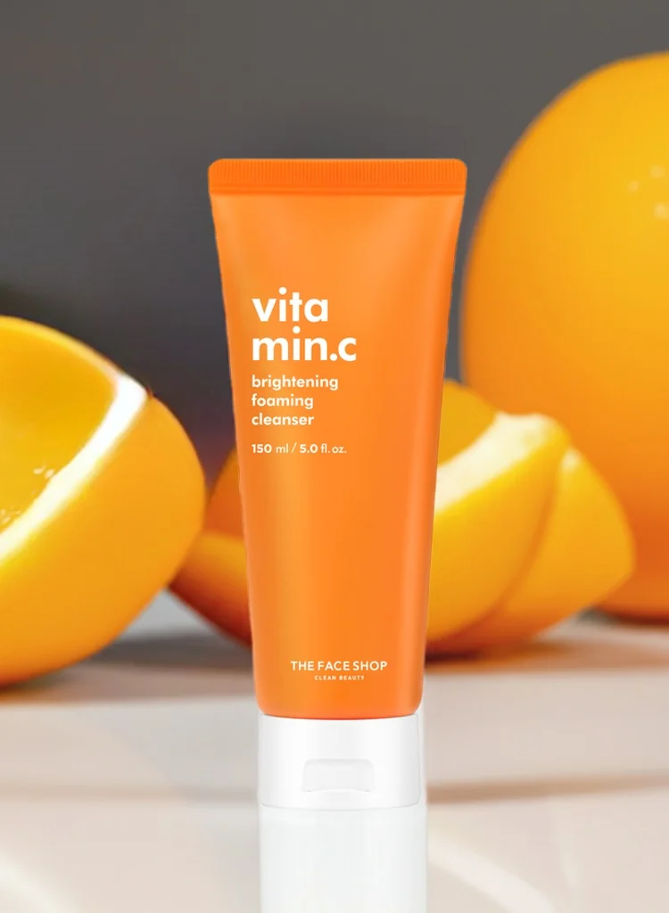 THE FACE SHOP The Face Shop Vitamin C &amp; Orange Brightening Foaming Wash - 130ml