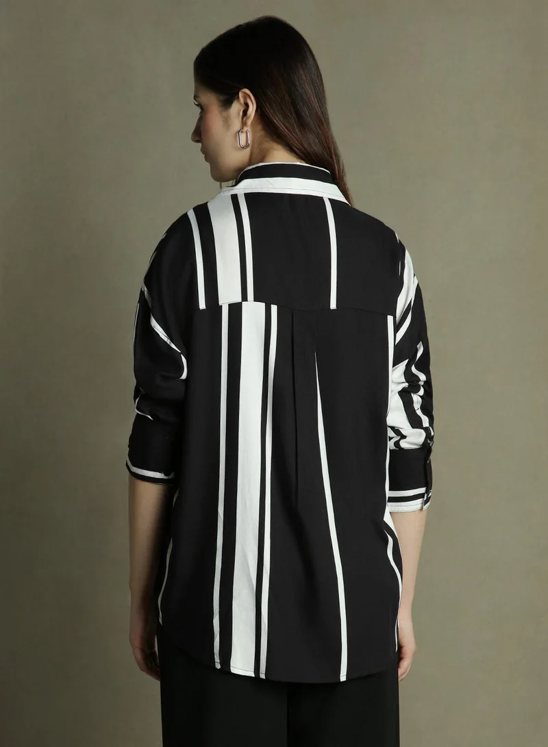 Dennis Lingo Women's Black Rayon Printed Oversized Shirt