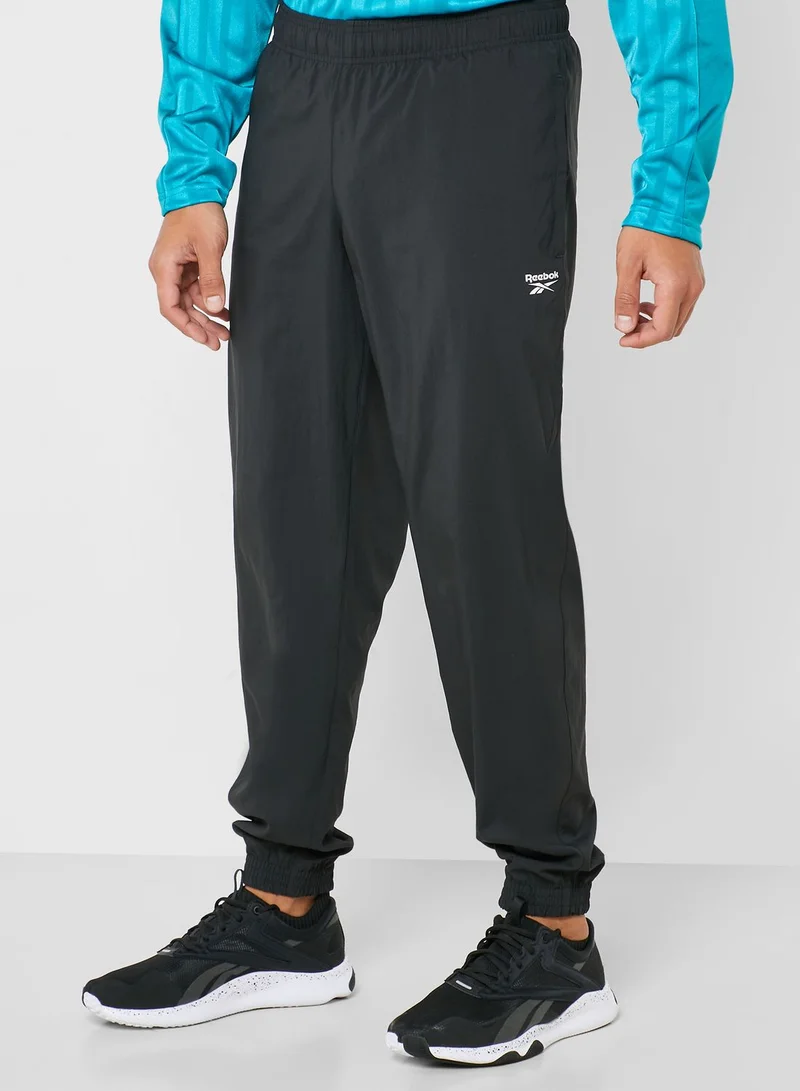 Reebok Training Essential Woven Sweatpants
