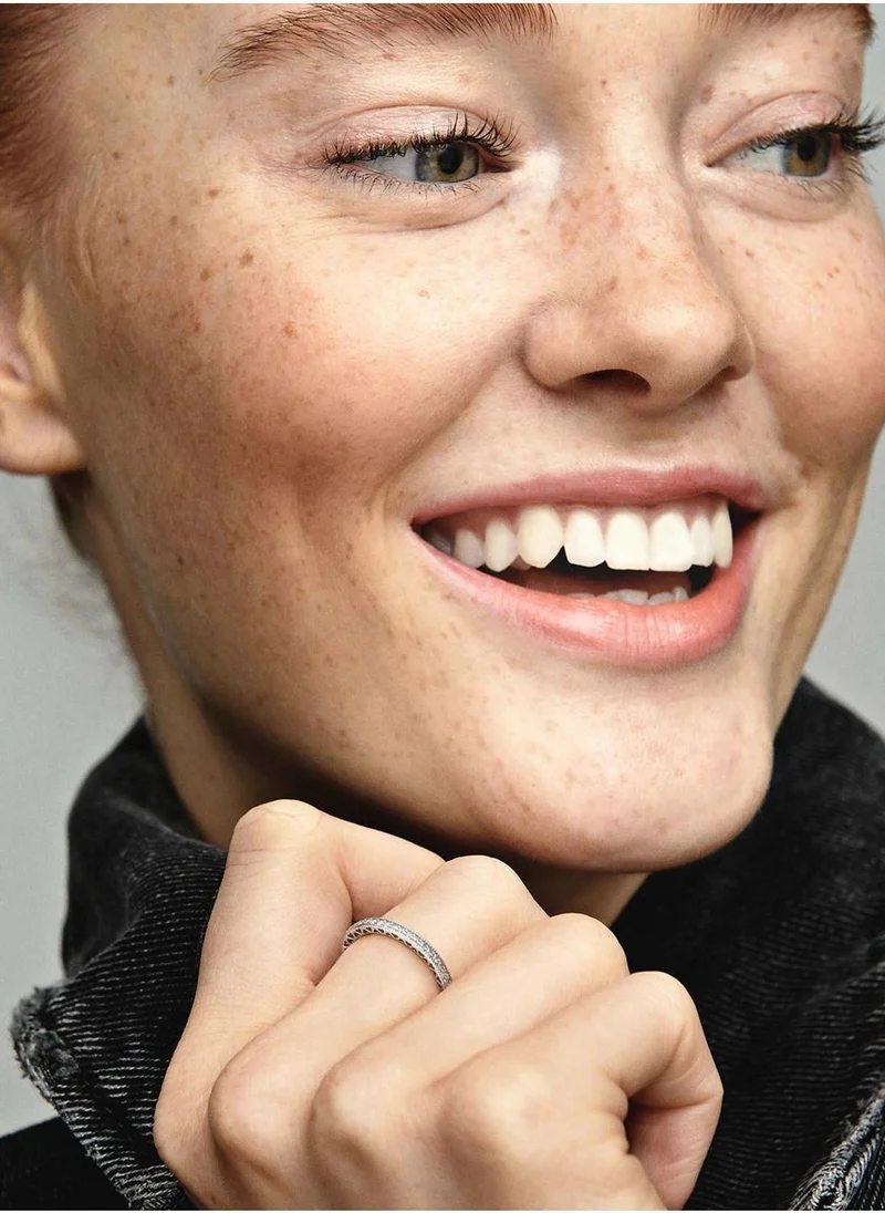 باندورا خاتم مزين بأحجار ملونة شكل قلب