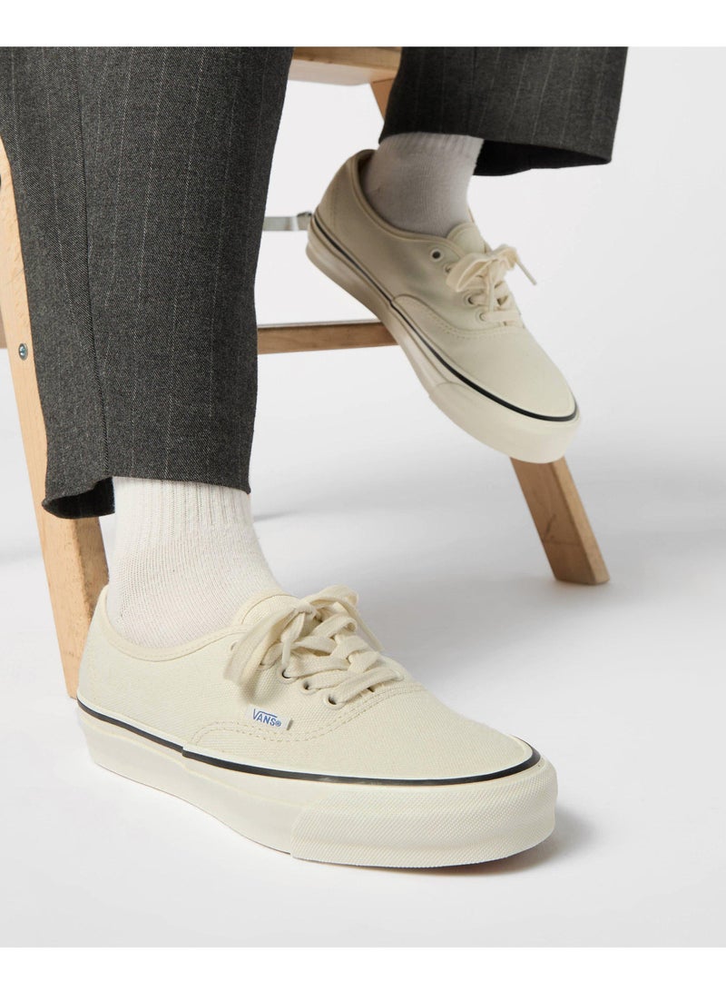 VANS Authentic Causal Low-top Shoes Beige For Women/Men/Students - Image 2