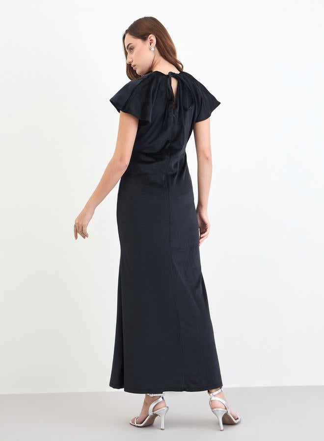 ستايلي فستان طويل بمظهر مخملي وحافة واسعة - Image 5