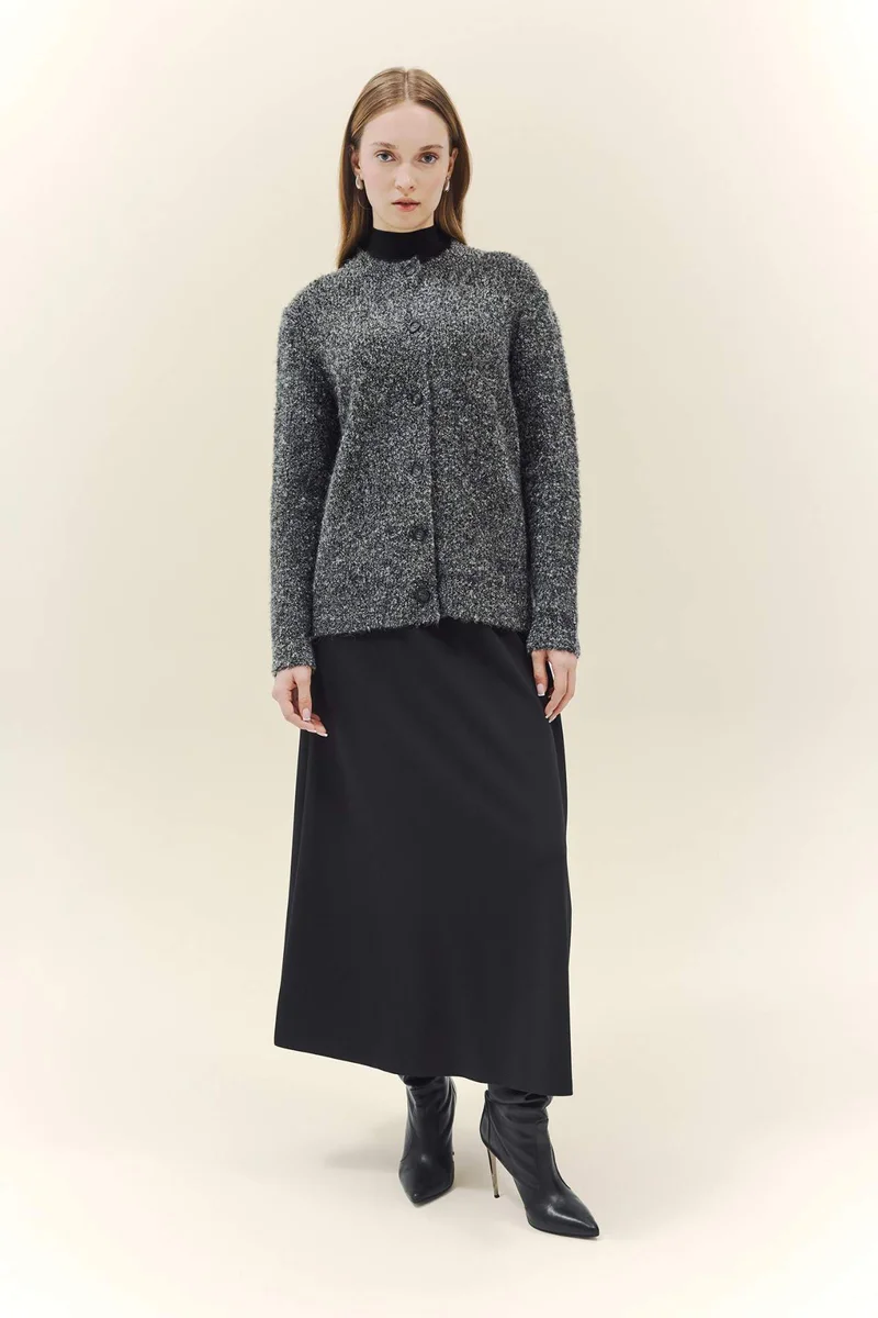ديفاكتو A Cut Crepe Knitted Skirt