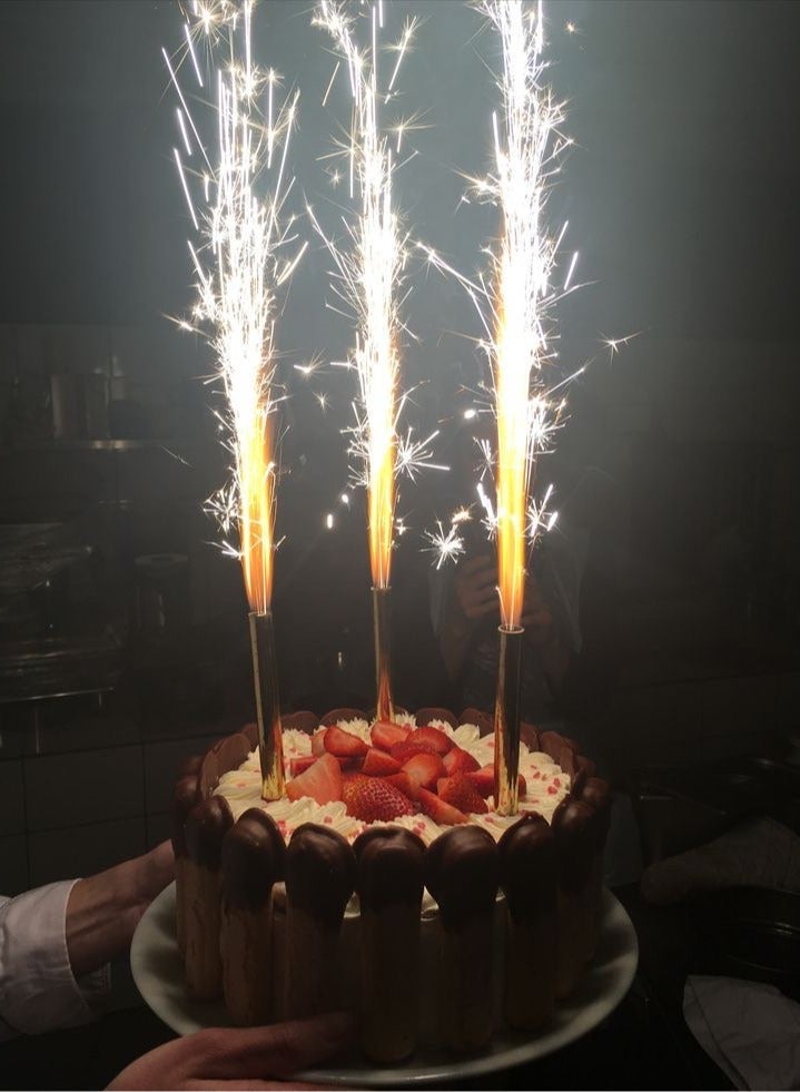 6 قطع فشاش كيك، هدية 24 شمعة، فشاشات للحفلات، فشاشات حفلات، شرار حفلات، شرار كيك عيد ميلاد، شرارات احتفال، هدايا، شرارات حفل، شرارات كيك، شموع حفلات، شموع كيك، حفلة، للحفلة، حفلات، هدايا، للحفلات، حفل، للحفل، احتفال، للاحتفال، احتفالات، للاحتفالات، تخرج، ترقية - Image 5