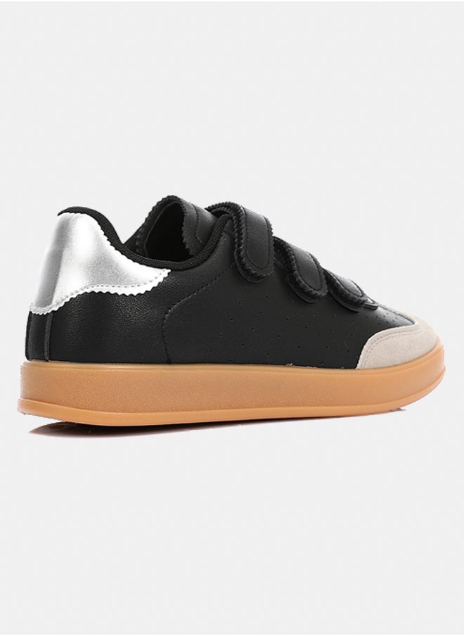 DejaVu - Fashionable Sneakers - Image 1