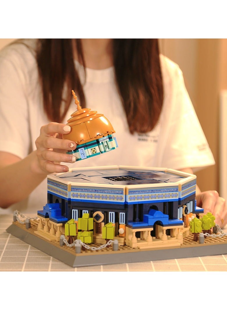Small particle puzzle toys assembled for children aged 6-12 at the Dome of the Rock Mosque in Jerusalem  - Image 2