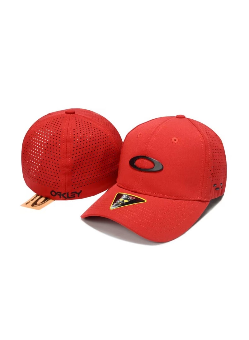 OAKLEY قبعة أوكلي الحمراء المثقوبة مع شعار O الأسود الأيقوني وتهوية جانبية
