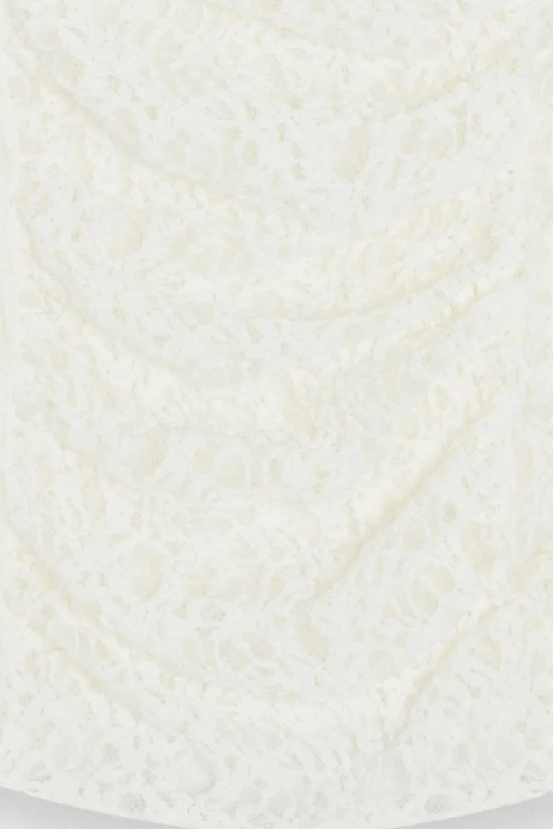 Dilvin White DILVIN Fitted Lace Sleeveless Blouse for Women | Best Price UAE