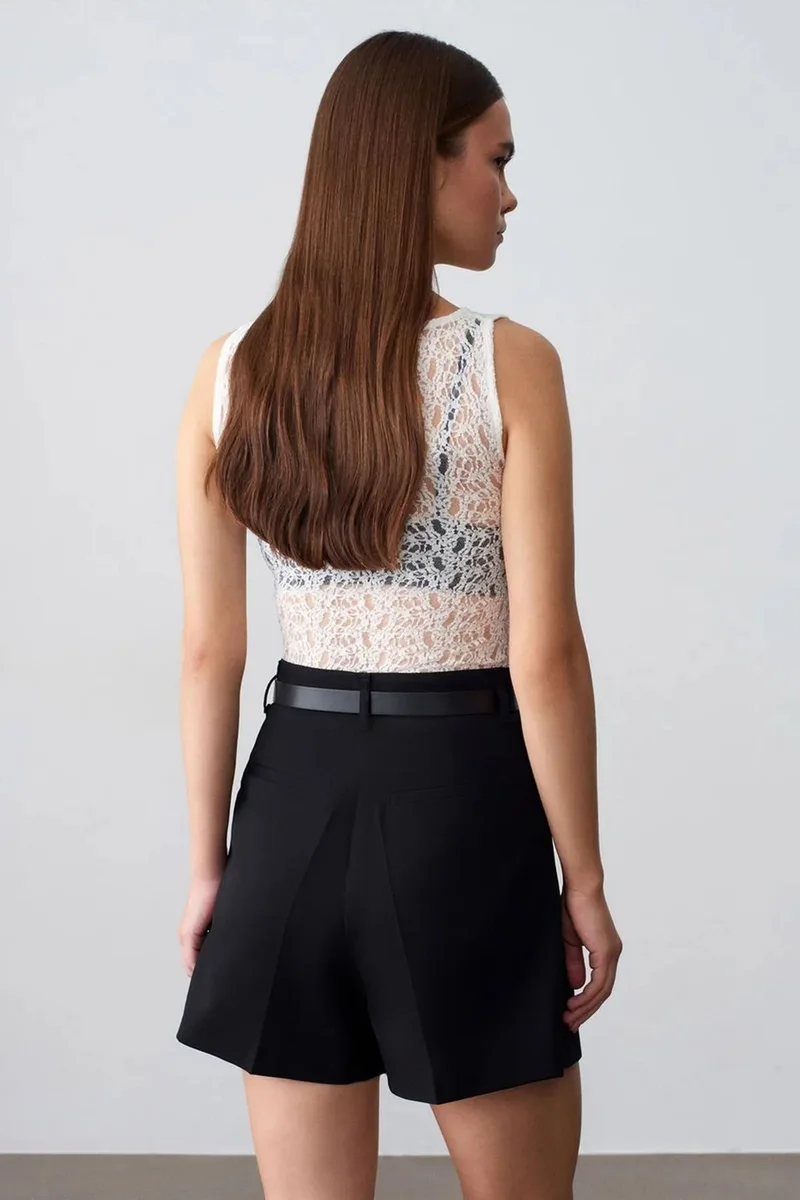 Dilvin White DILVIN Fitted Lace Sleeveless Blouse for Women | Best Price UAE