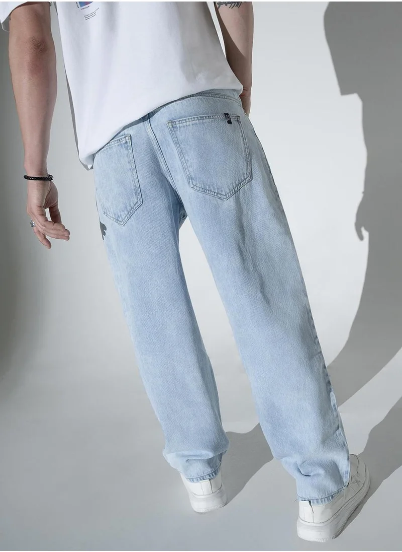 Hubberholme Blue Relaxed Fit Jeans Solid design crafted from 100% Cotton with Button closure.