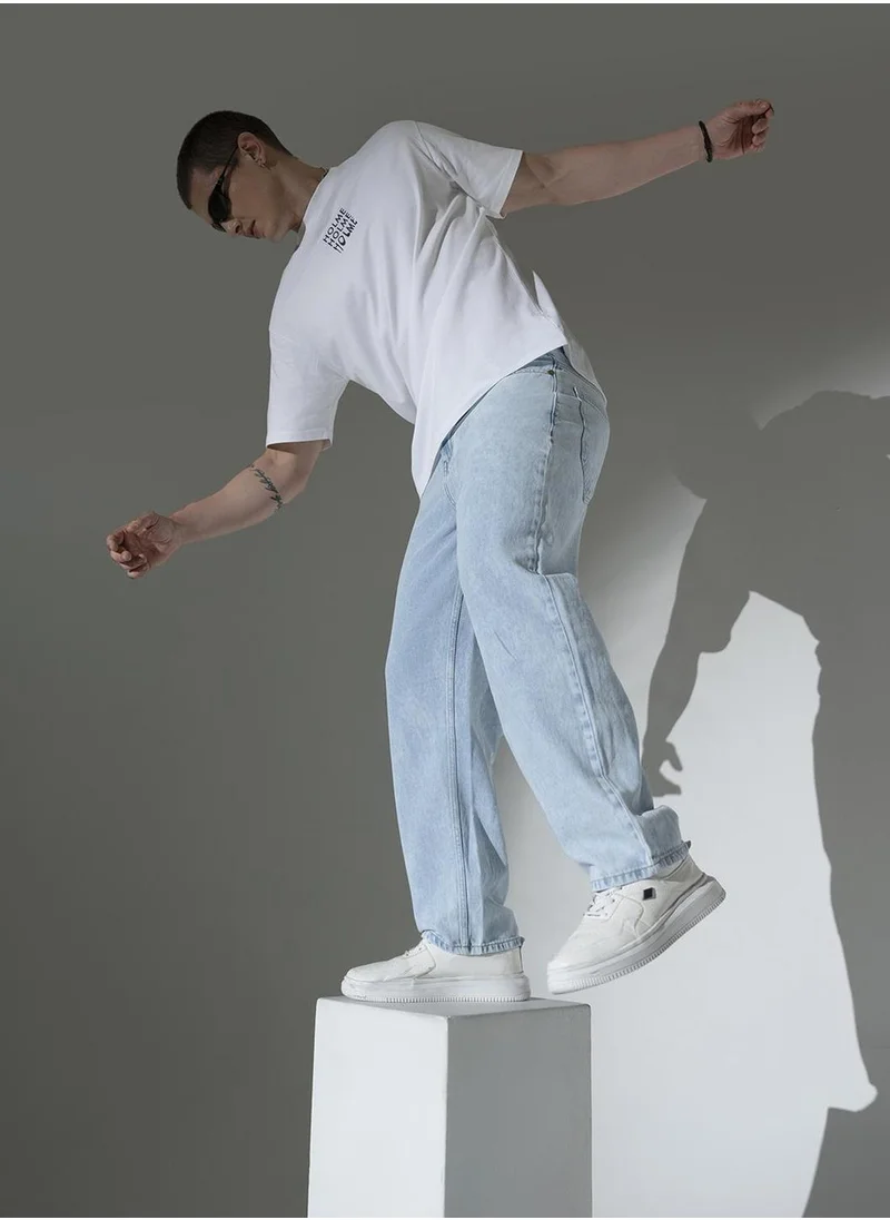 Hubberholme Blue Relaxed Fit Jeans Solid design crafted from 100% Cotton with Button closure.