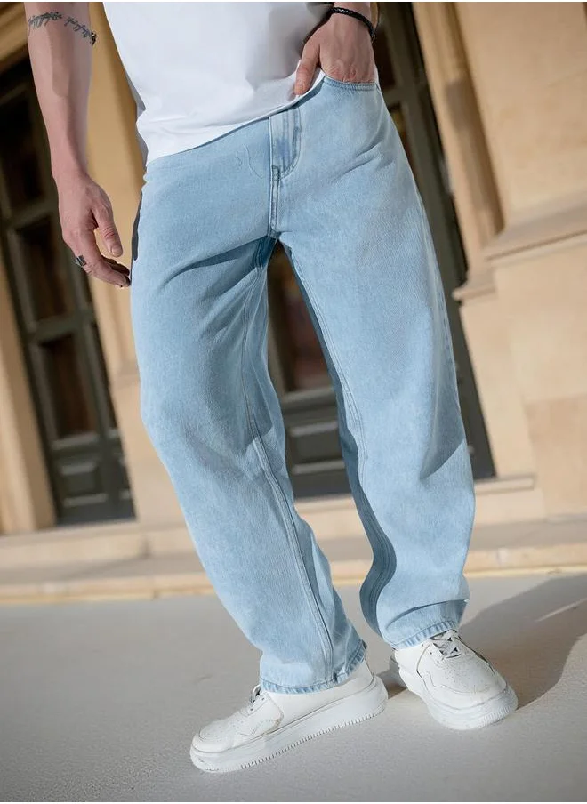 Hubberholme Blue Relaxed Fit Jeans Solid design crafted from 100% Cotton with Button closure.