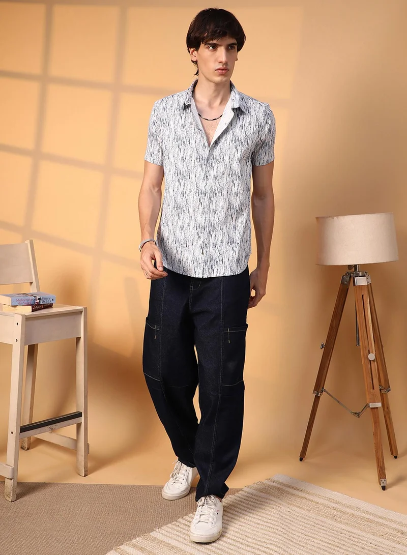Campus Sutra Campus Sutra Men's Navy Blue & Cream White Contrast Grazed Shirt For Casual Wear | Spread Collar | Long Sleeve | Button Closure | Shirt Crafted With Comfort Fit For Everyday Wear