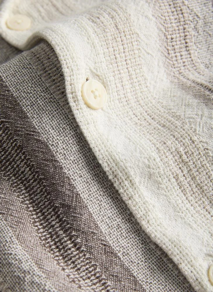 JACK & JONES  Short sleeve Dobby Resort  shirt for Men | Best Price UAE