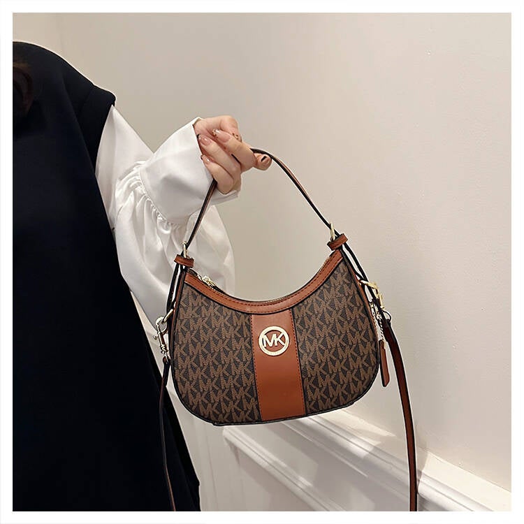 ام كي حقيبة نسائية بنقشة كلاسيكية، حقيبة كتف بسحاب، حقيبة يد، حقيبة كروس بودي، حقيبة كاميرا - Image 2