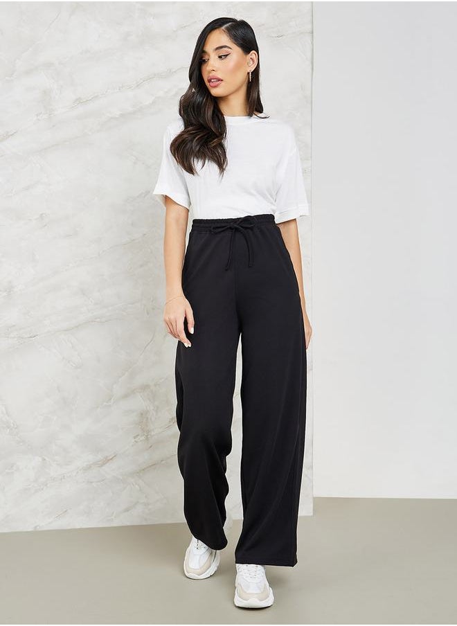 Wide Leg Jogger with Side Pocket - https://f.nooncdn.com/p/pzsku/ZE941F01FCAE126C2E11FZ/45/_/1710080102/61a65c20-56b7-46e7-a7ee-a5ac24df3be2.jpg?width=original