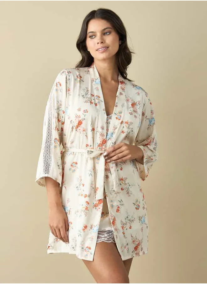 سبلاش فيڤ All-Over Floral Print Robe with Tie-Up Belt and Slip Dress