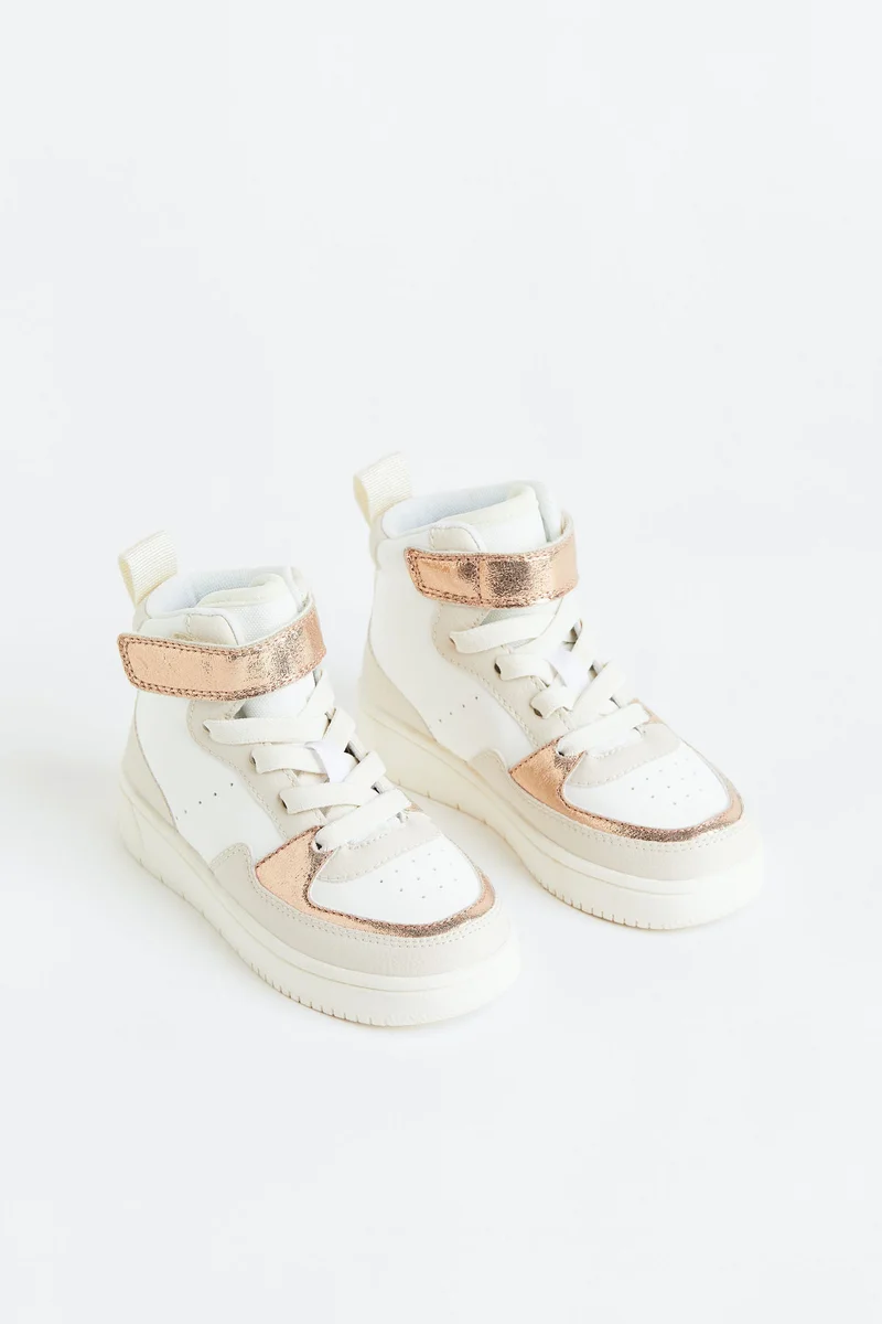 اتش اند ام حذاء رياضي بساق طويلة