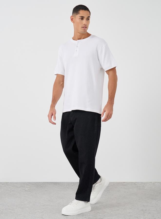 Styli Regular Fit Henley Neck Waffle Knit T-Shirt - Image 2