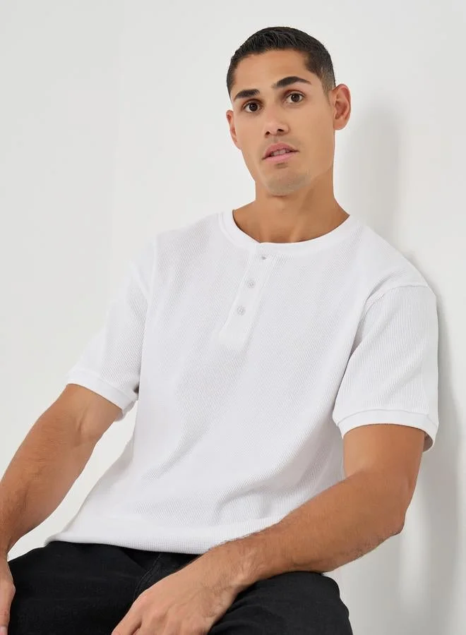 Styli Regular Fit Henley Neck Waffle Knit T-Shirt