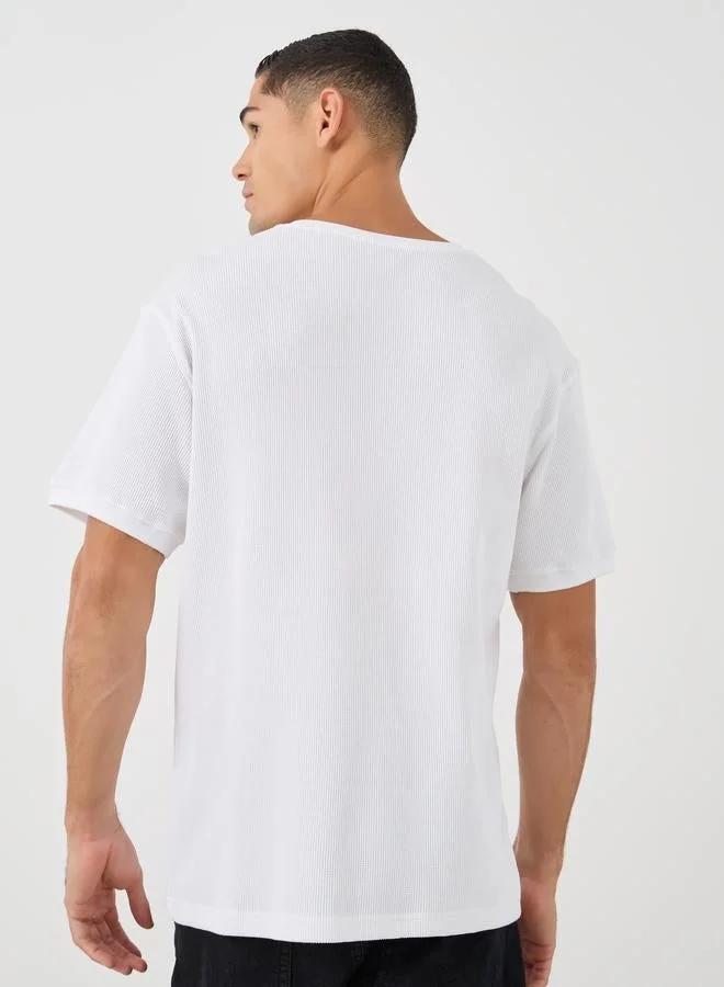 Styli Regular Fit Henley Neck Waffle Knit T-Shirt