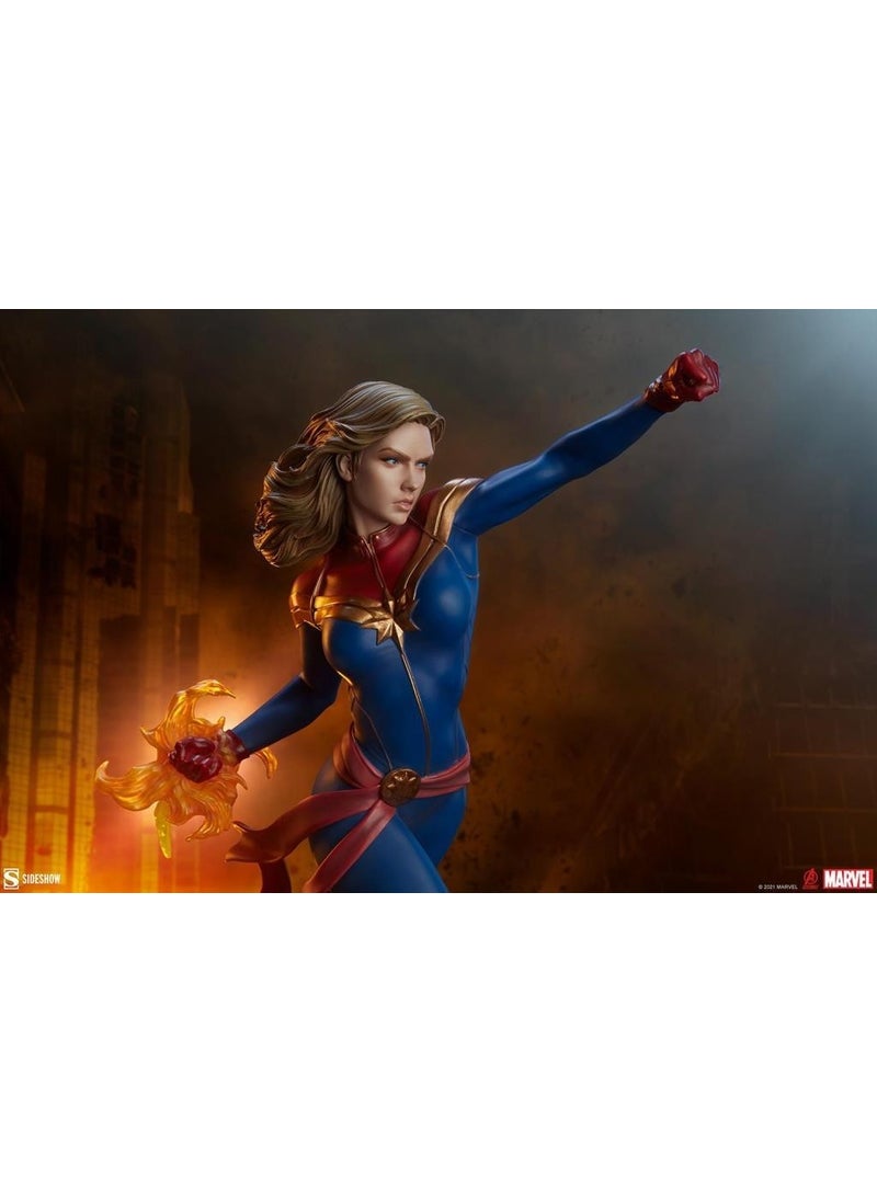 SIDESHOW COLLECTIBLES Captain Marvel Avengers Assemble Statue - 200573  - Image 1