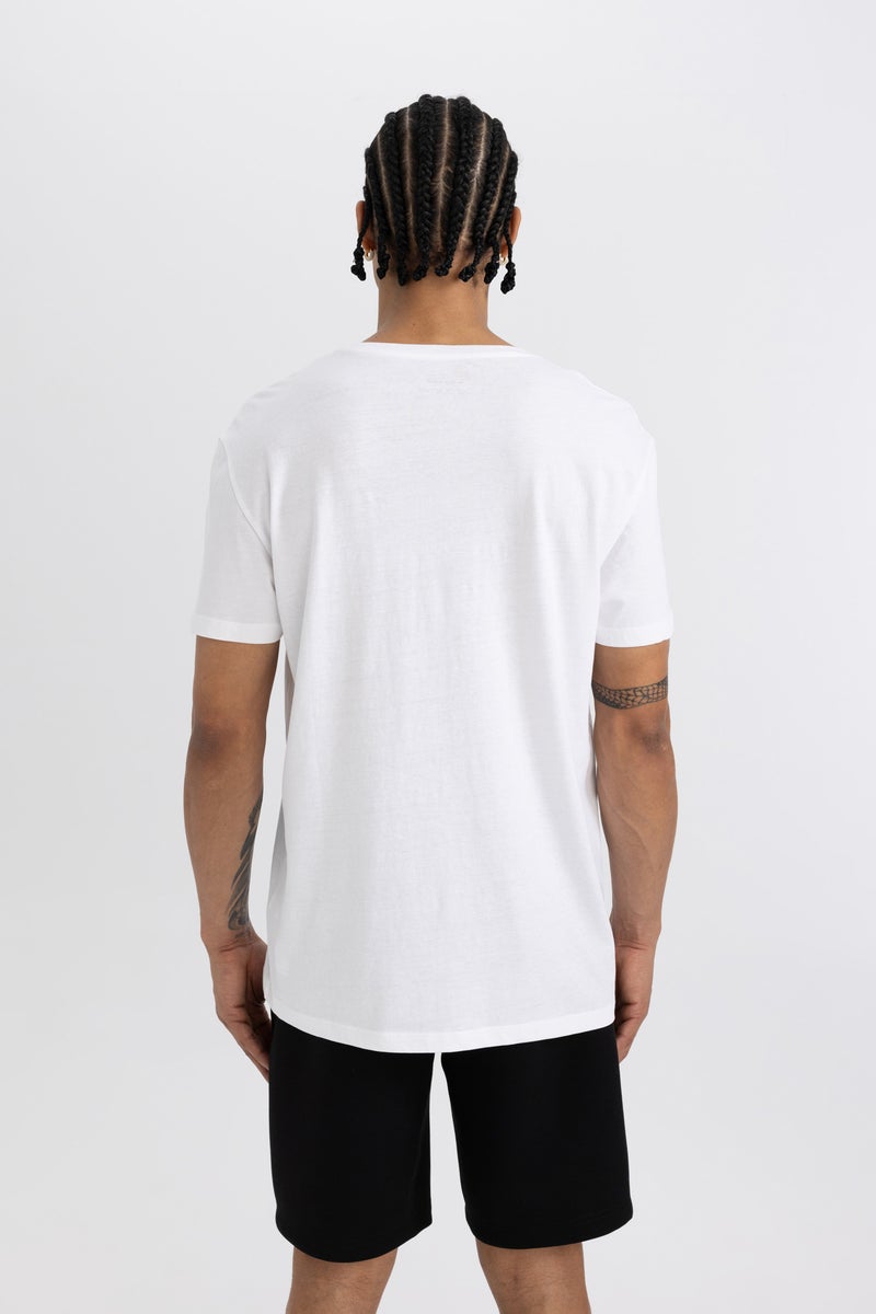 DeFacto Man DeFactoFit Standard Fit Crew Neck Printed T  - Image 4