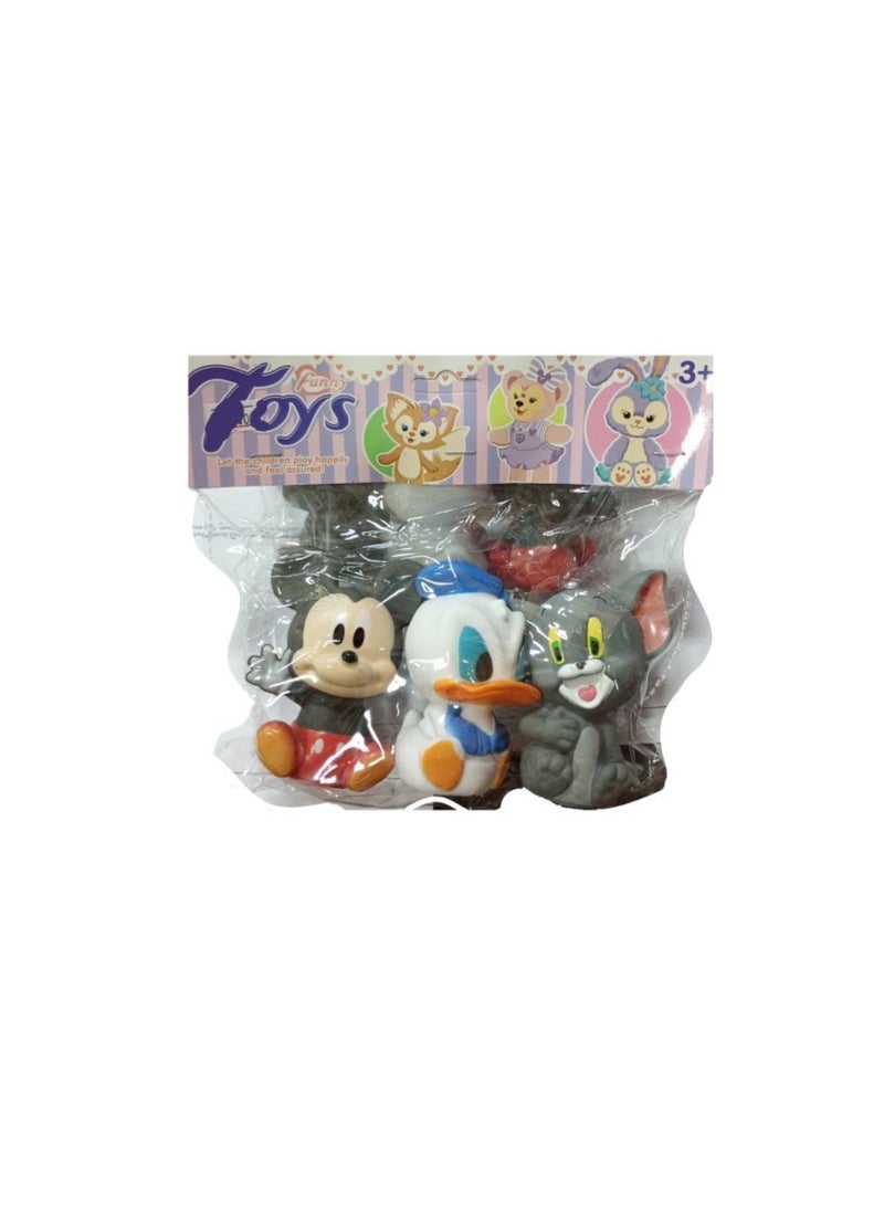 Collectible figures of the heroes Mickey, Jerry and Donald 