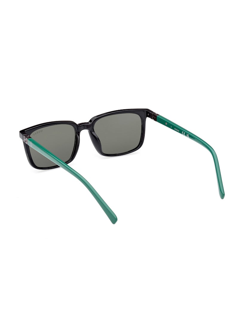 GUESS Kids Unisex UV Protection Rectangular Shape Sunglasses - GU923605N49 - Lens Size: 49 Mm - Black  - Image 3