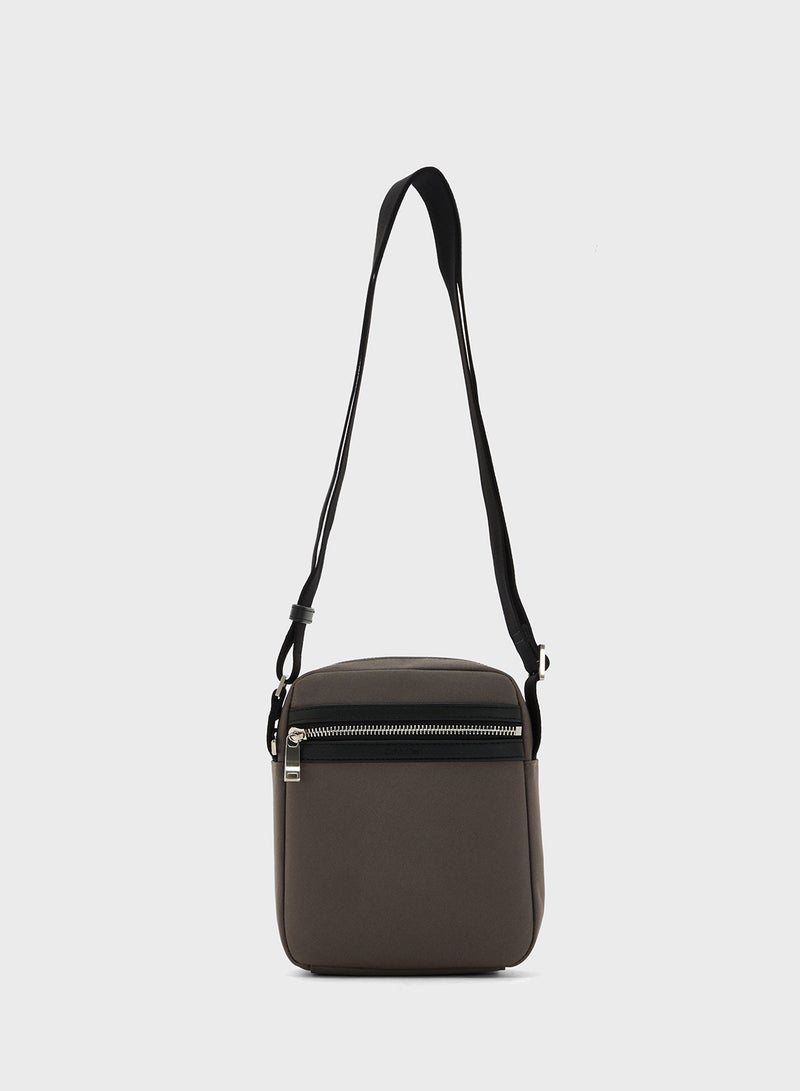 كالفن كلاين حقيبة مراسل كاجوال - Image 2