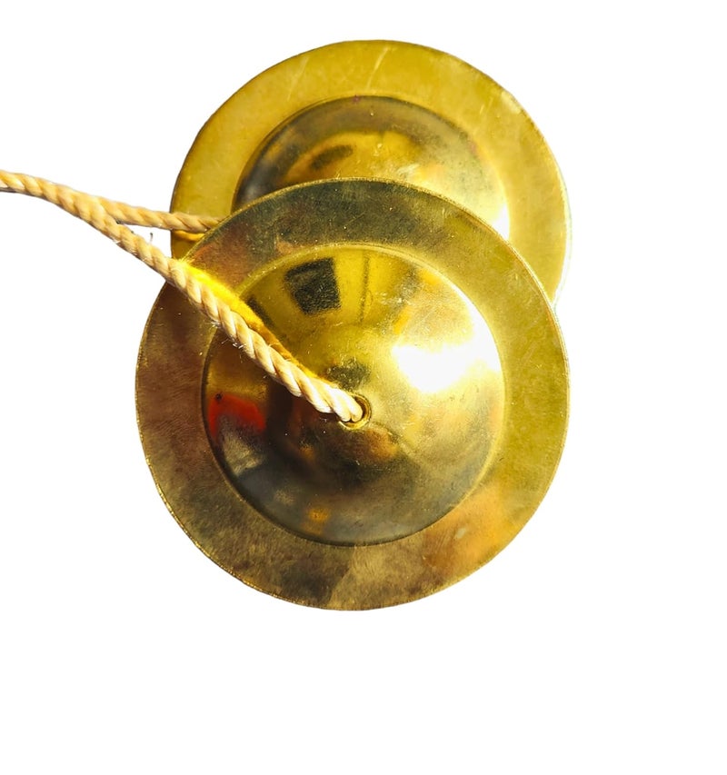 AOKO Metal Craft Manjeera Traditional Instrument Indian Music |Traditional Indian Musical Instrument, Hand Cymbals for Bhajan, Kirtan, Puja, Classical & Folk Music (4.5 Inches(Big)) - Image 3