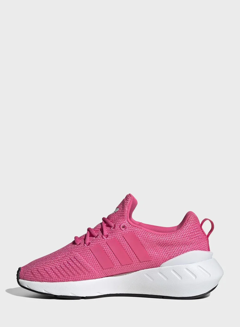 adidas Originals Youth Swift Run 22