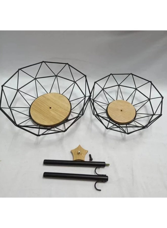 شيالة فاكهه معدن   لتقديم الفاكهه بشكل جميل لضيوفك واسرتك  شياله 2 دورالخامه معدن مجلفن اوف وايت مزوده ب 2 هوك للموز تصميم كريستاله شيك وأنيق  بقاعده خشب في كل دور  بمقبض نجمه خشب  المنتج يأتي مفكك بالكامل  سهل التركيب  منتج مستورد عالي الجوده هديه قيمه جدا من - Image 5