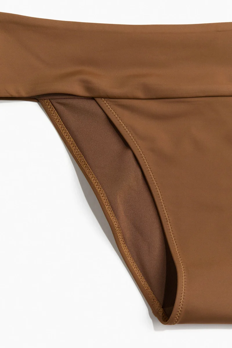 اتش اند ام سروال بكيني تشيكي تانغا