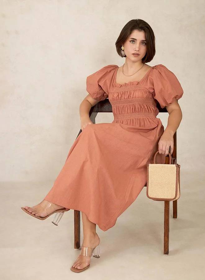 فيرجيو فستان ميدي قطن 100% بتصميم فيرجيو سموكد