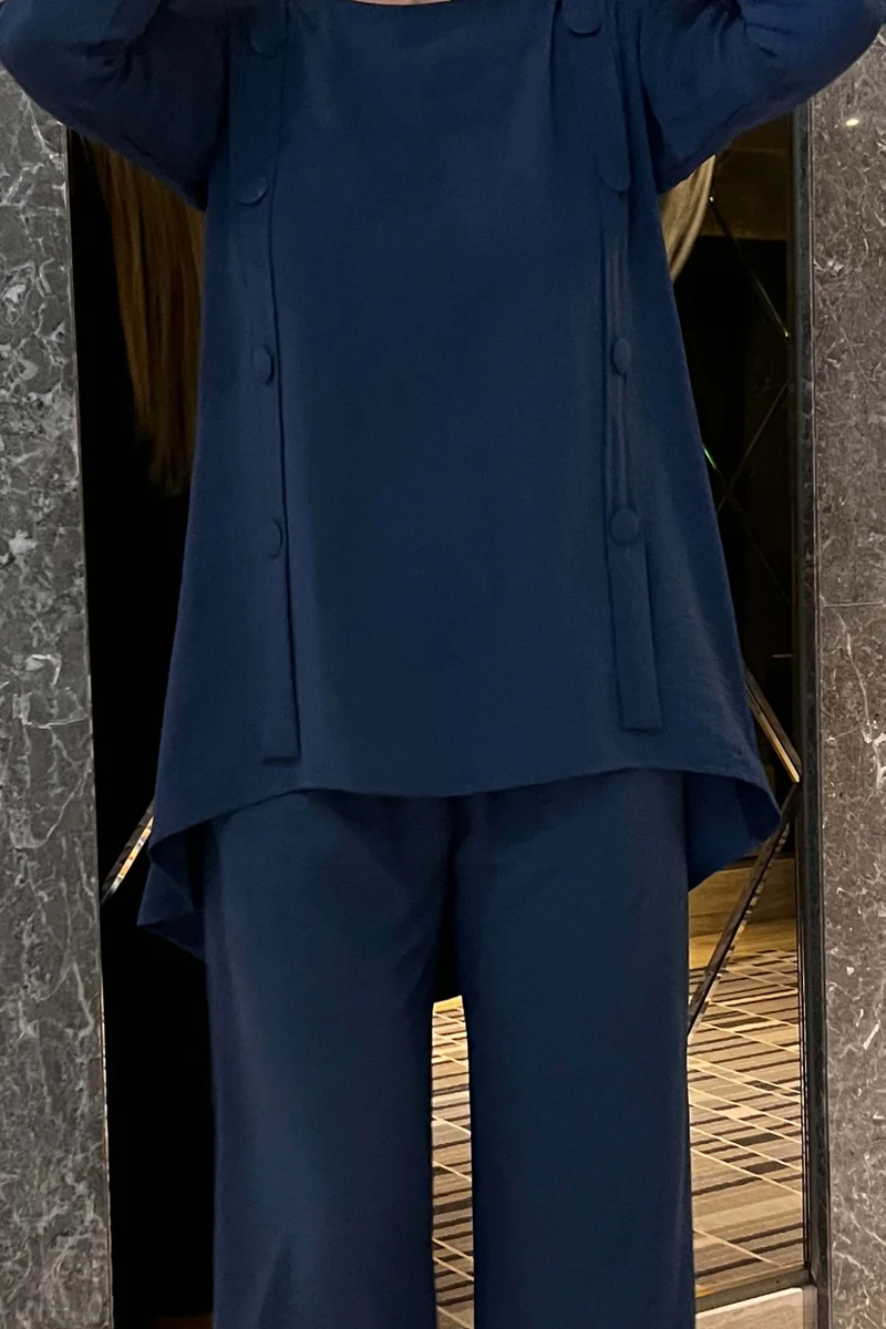 Moistreet  Crew Neck Button Detailed To & Pants Set for Women | Best Price UAE